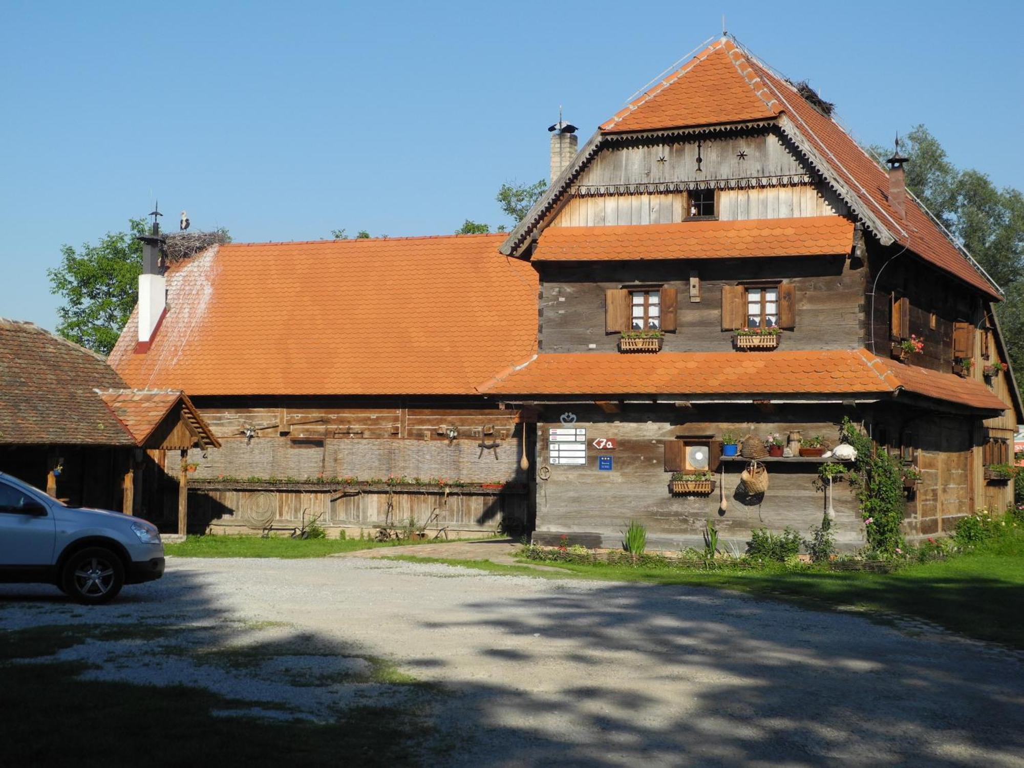 فندق Tradicije Čigoč المظهر الخارجي الصورة