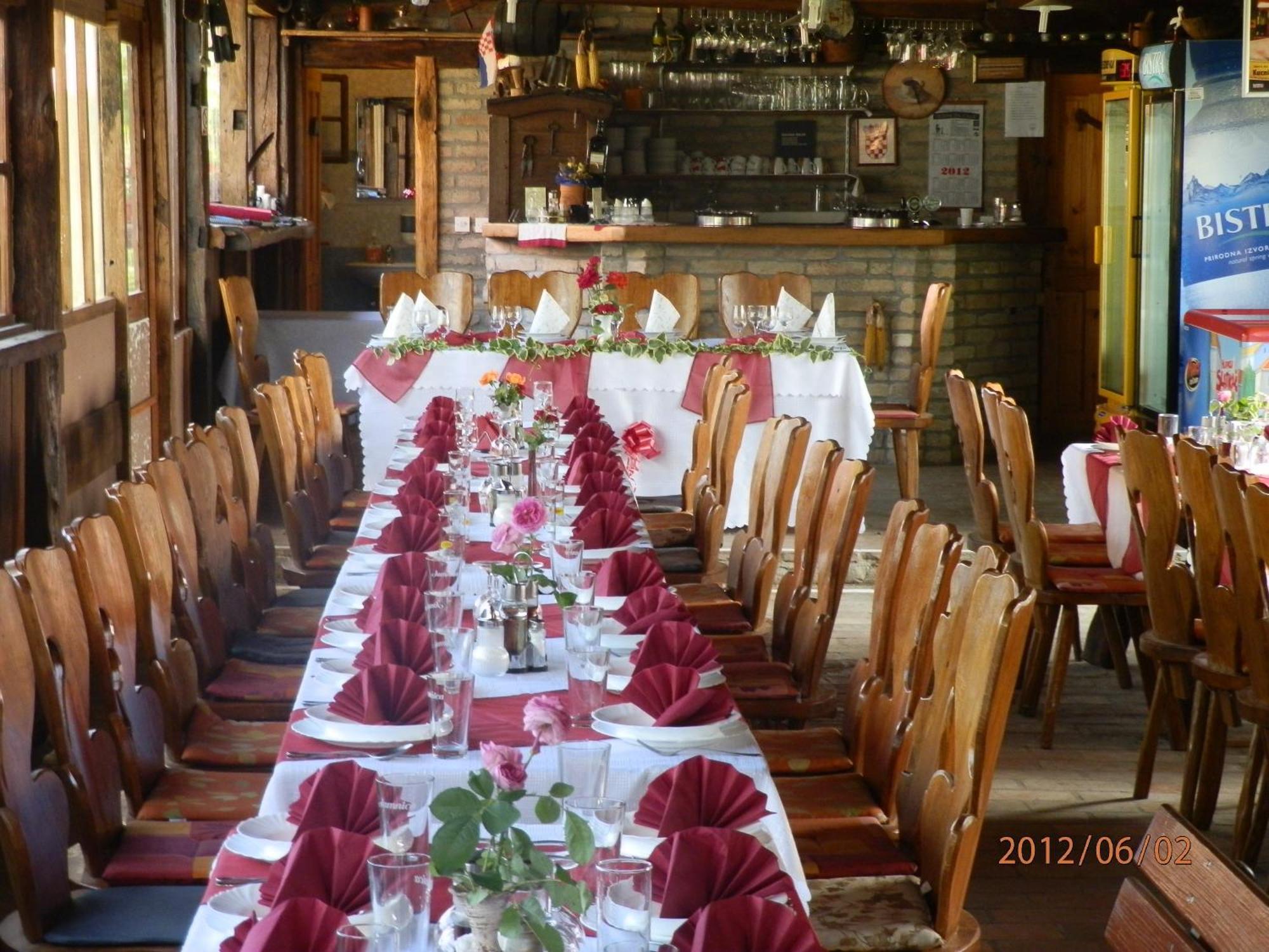 فندق Tradicije Čigoč المظهر الخارجي الصورة